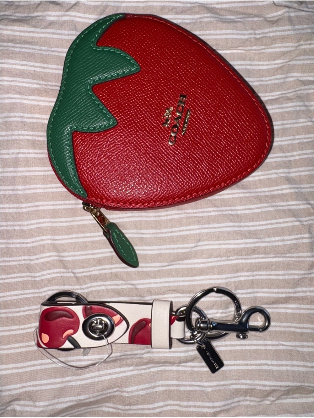 Coach bundle - Picture 3 of 16